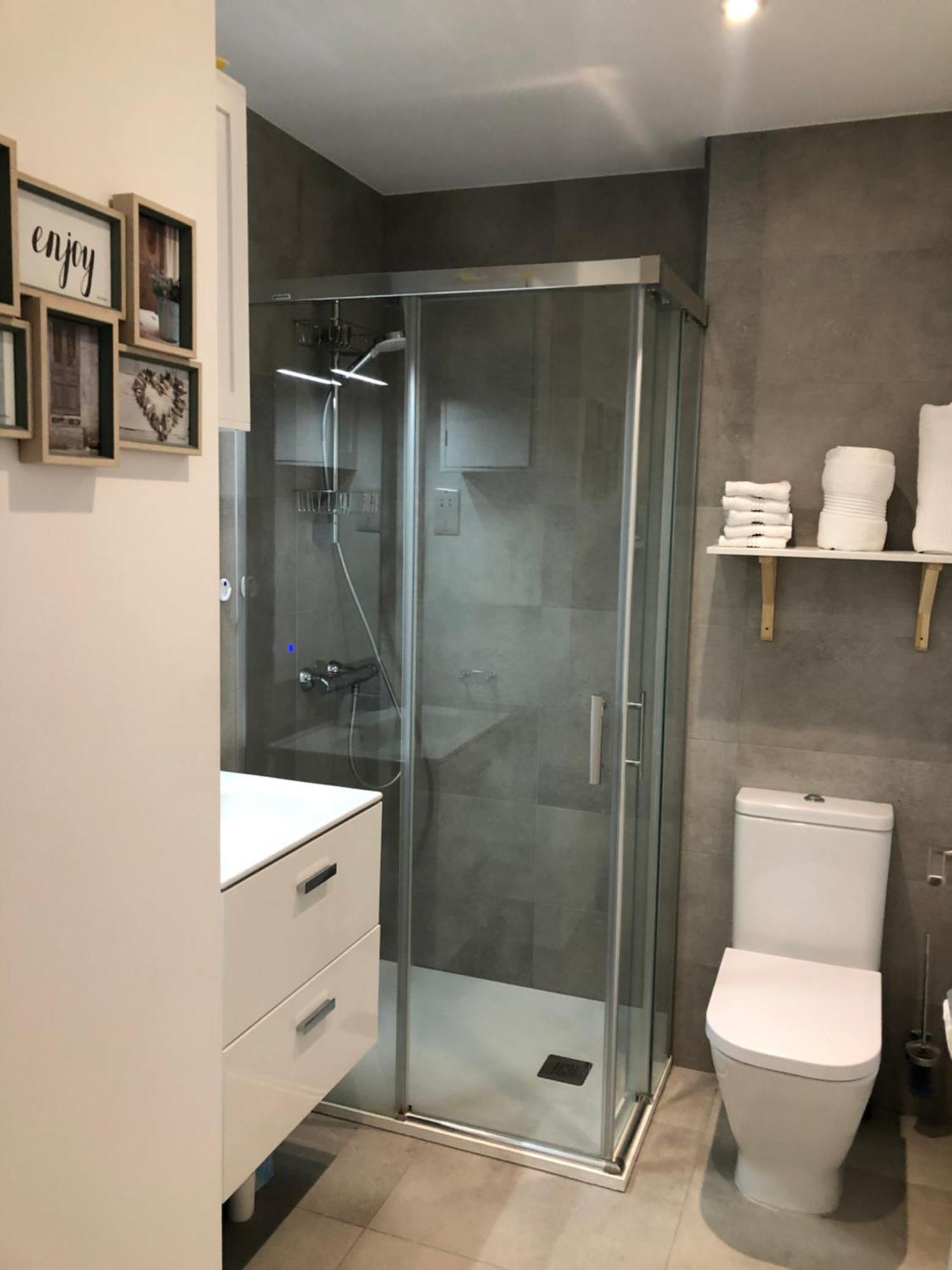 Cp High Floor Luxury Studio Sleeps 3 Cebelitarık Dış mekan fotoğraf