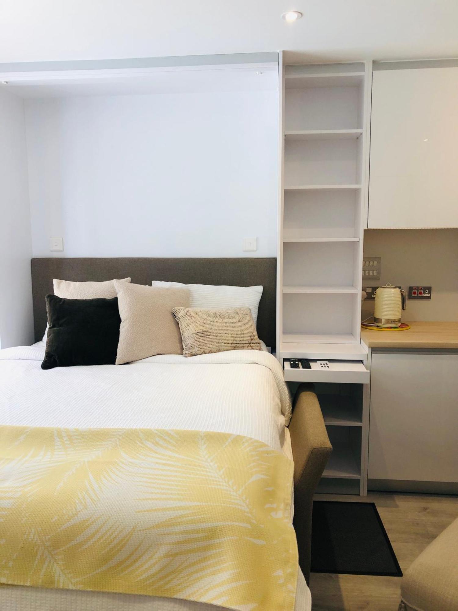 Cp High Floor Luxury Studio Sleeps 3 Cebelitarık Dış mekan fotoğraf